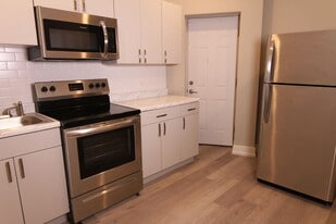 1649 Pratt St in Philadelphia, PA - Building Photo