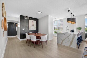 550 Okeechobee Blvd in West Palm Beach, FL - Building Photo - Building Photo