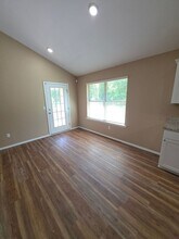 2010 S Frankfort Ave in Russellville, AR - Building Photo - Building Photo
