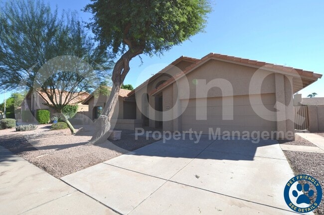 property at 2409 W Marlboro Dr