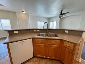 1161 Amarillo Sky Pl in Henderson, NV - Foto de edificio - Building Photo