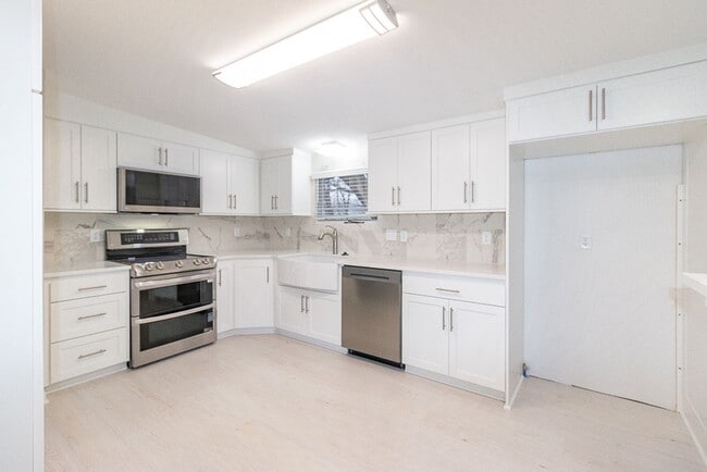 1109 W 21st St in Lawrence, KS - Building Photo - Building Photo