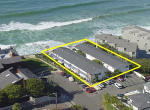 Pacific Crest Apartments in Encinitas, CA - Building Photo - Building Photo