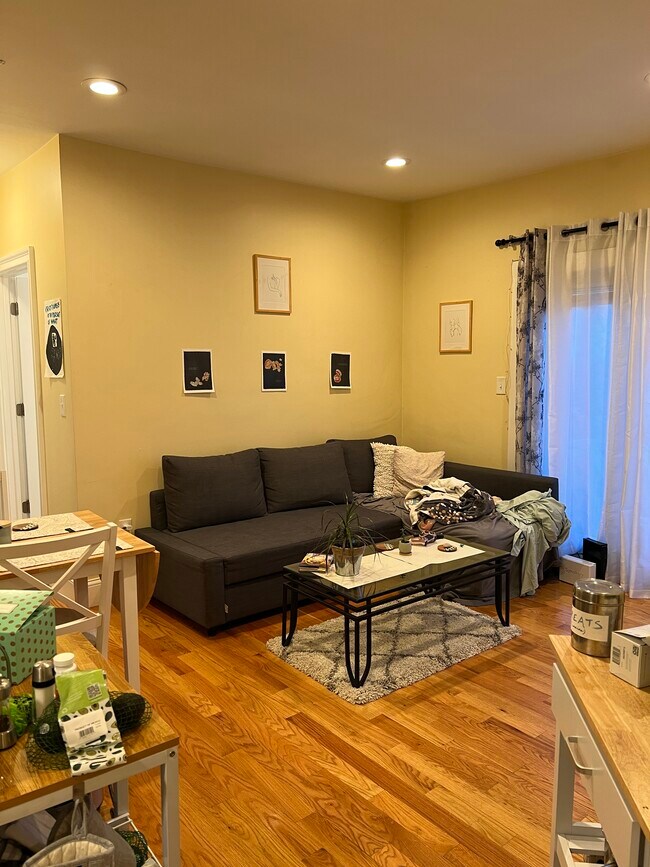 87 Morrison Ave, Unit 1R in Somerville, MA - Building Photo - Building Photo