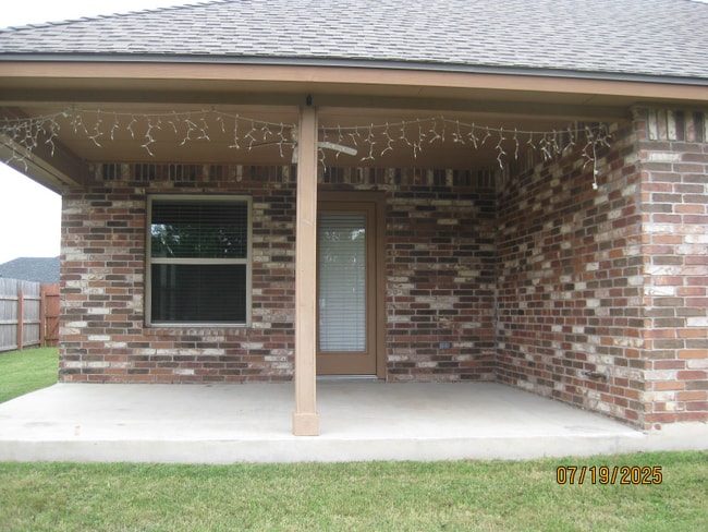 1112 Greyback Dr in Leander, TX - Building Photo - Building Photo