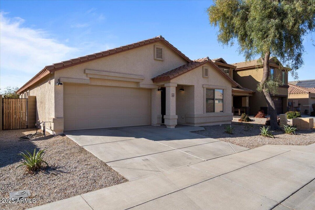 23637 Sonrisas St in Buckeye, AZ - Building Photo