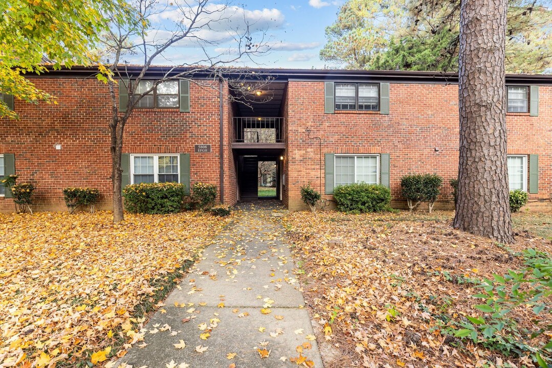 5808 Falls of Neuse Rd in Raleigh, NC - Building Photo