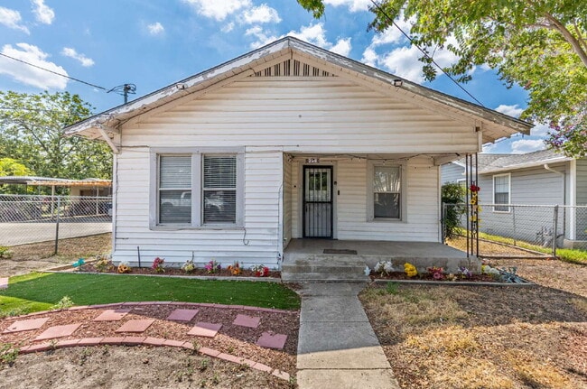 property at 226 W Harding Blvd