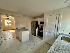 1435 N Forbes Rd in Lexington, KY - Building Photo - Building Photo