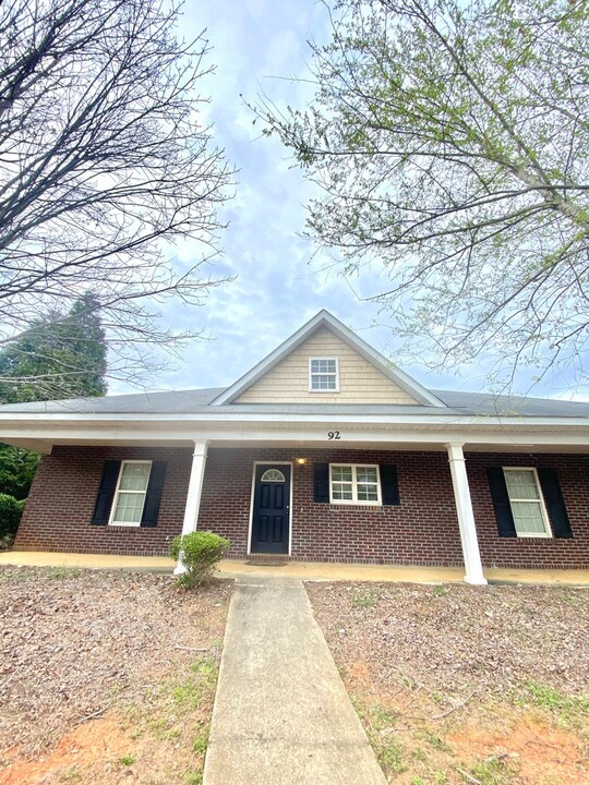 807 W Longleaf Dr in Auburn, AL - Building Photo