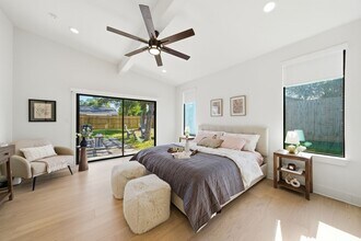 10159 Brinwood Dr in Houston, TX - Building Photo - Building Photo