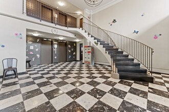 Southwick Apartments in Brantford, ON - Building Photo - Building Photo