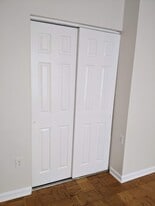 742 Quince Orchard Blvd, Unit T1 in Gaithersburg, MD - Building Photo