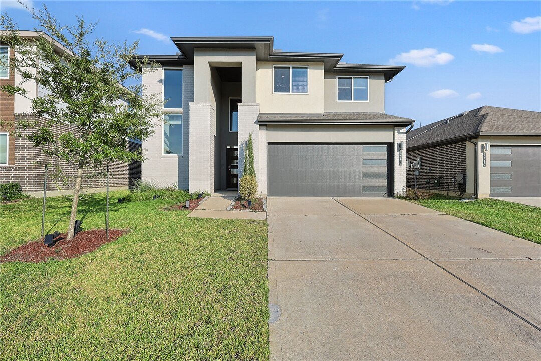 7435 Victoria Brook Trace in Richmond, TX - Foto de edificio