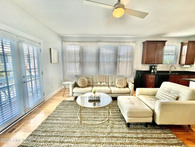 1306 Snapper Ln in Carolina Beach, NC - Building Photo - Building Photo