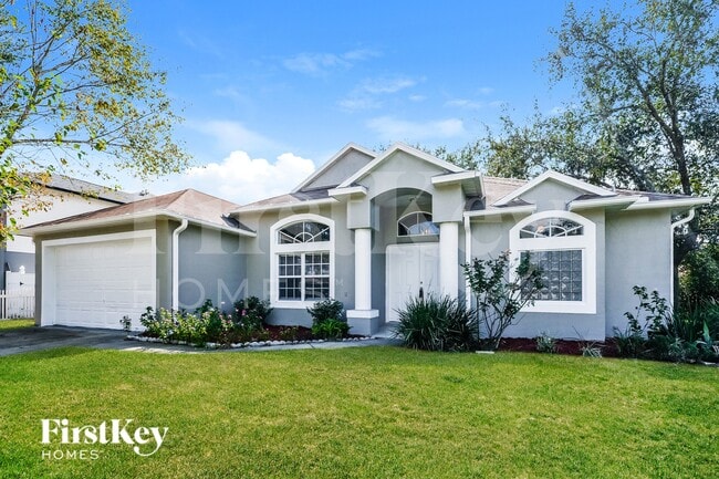 2411 Dumas Dr in Deltona, FL - Building Photo - Building Photo