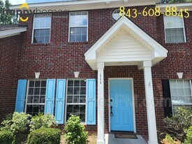 111 Walden Ridge Way in Summerville, SC - Building Photo