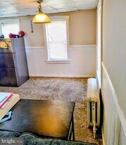 301 W Evesham Rd in Magnolia, NJ - Building Photo