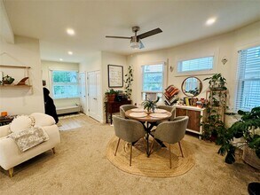 226 E Pine St in Long Beach, NY - Building Photo - Building Photo