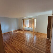 20 W 25th Ave in Hutchinson, KS - Building Photo - Building Photo