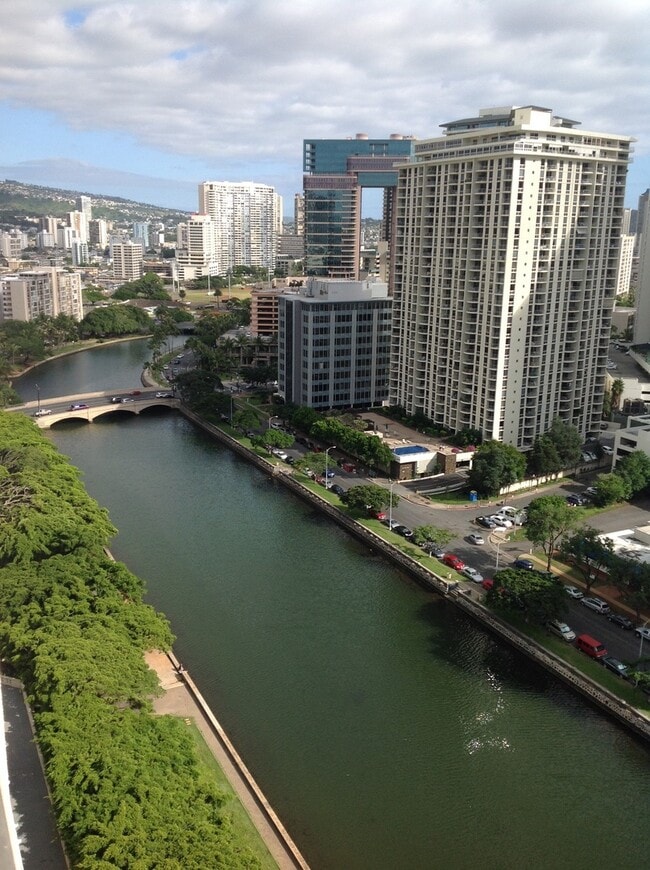 1848 Kahakai Dr in Honolulu, HI - Building Photo - Building Photo