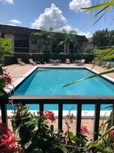 10637 NW 10th St, Unit 202 in Pembroke Pines, FL - Building Photo - Building Photo