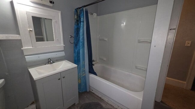 property at 3966 E 121st St
