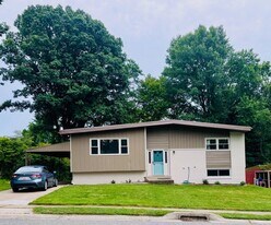 703 Bent Ln in Newark, DE - Building Photo