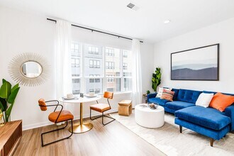 115 Hoboken Ave in Jersey City, NJ - Building Photo - Building Photo