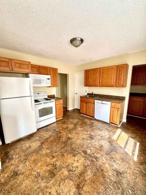 property at 15 Casimir St