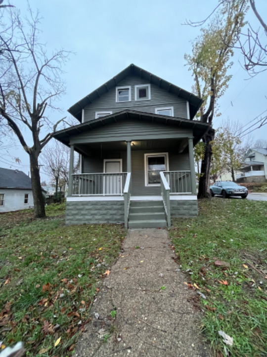 329 Norway Ave in Huntington, WV - Building Photo