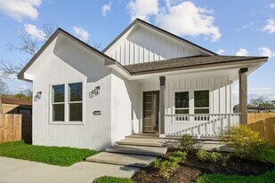 615 Lettie St in Richmond, TX - Building Photo