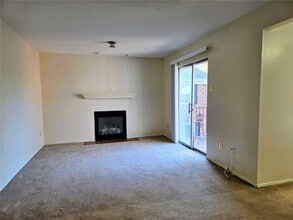 13415 Land O Woods Dr in St. Louis, MO - Building Photo - Building Photo