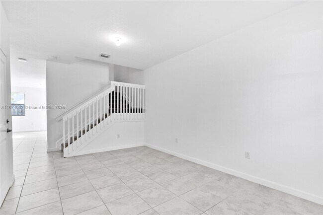 25128 SW 113th Pl in Princeton, FL - Building Photo - Building Photo
