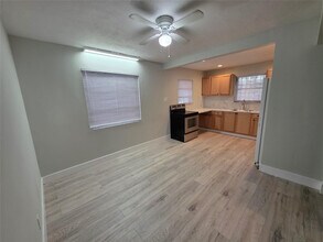 1739 Jackson St in Hollywood, FL - Building Photo - Building Photo