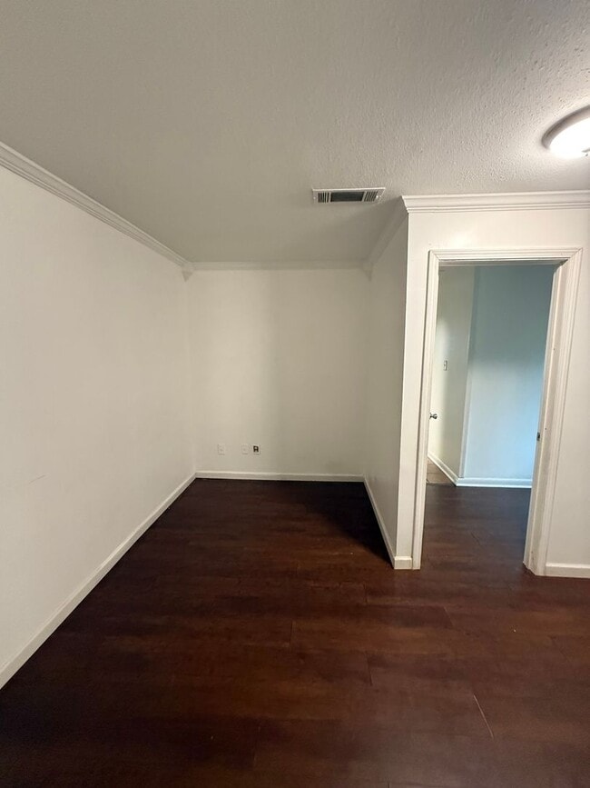 3301 Thunderbird Ln in Bossier City, LA - Foto de edificio - Building Photo