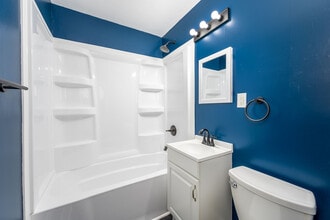 6225 N Independence Dr in Park City, KS - Building Photo - Building Photo