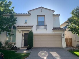 4012 Gallaup Ct in Dublin, CA - Building Photo