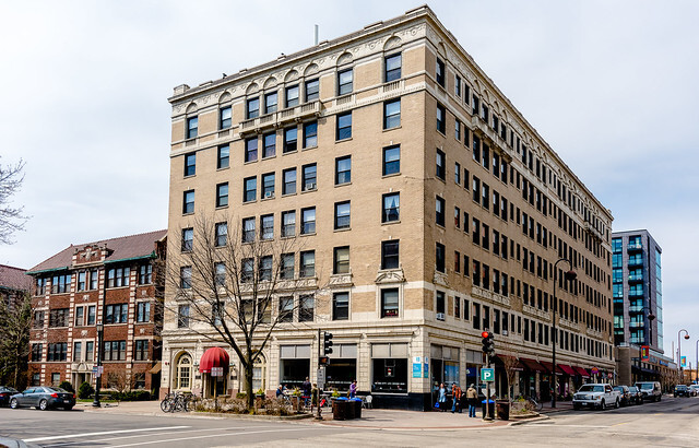 860 Hinman in Evanston, IL - Foto de edificio