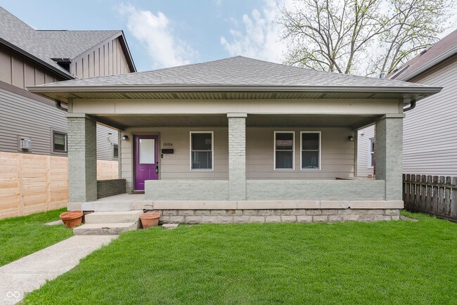 property at 1004 Hosbrook St