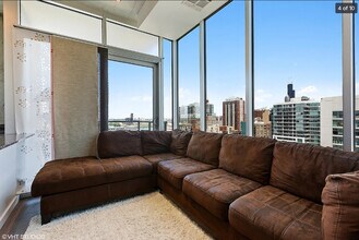 1720 S Michigan Ave in Chicago, IL - Building Photo - Building Photo