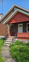 4865 Simcoe St in Niagara Falls, ON - Building Photo