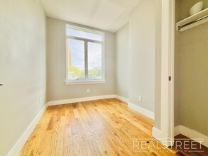 115 Park Ave, Unit 3A in Brooklyn, NY - Building Photo - Building Photo