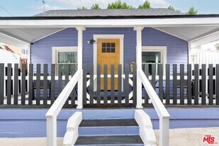 218 N Ave 61 in Los Angeles, CA - Building Photo