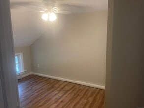 14 Church St in Sterling, CT - Building Photo - Building Photo