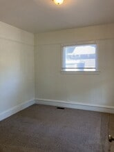 612 E Myrtle St in Bellingham, WA - Building Photo - Building Photo