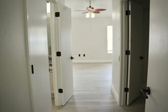 12326 Hawkeye Point Pl in Riverview, FL - Building Photo - Building Photo