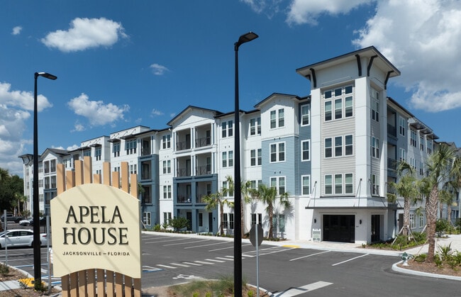 Apela House in Jacksonville, FL - Building Photo - Building Photo