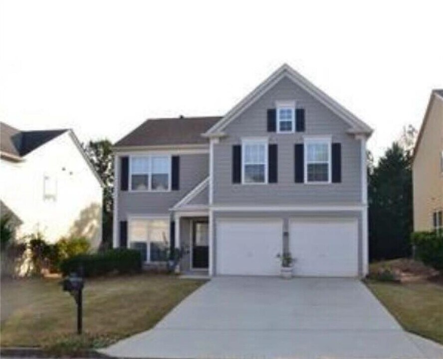 430 Chippenham Ct in Alpharetta, GA - Building Photo