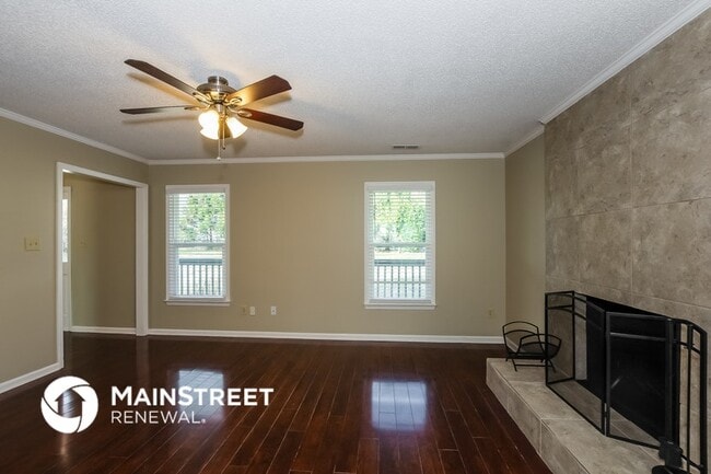 9006 Hunters Pointe Dr in Huntersville, NC - Foto de edificio - Building Photo